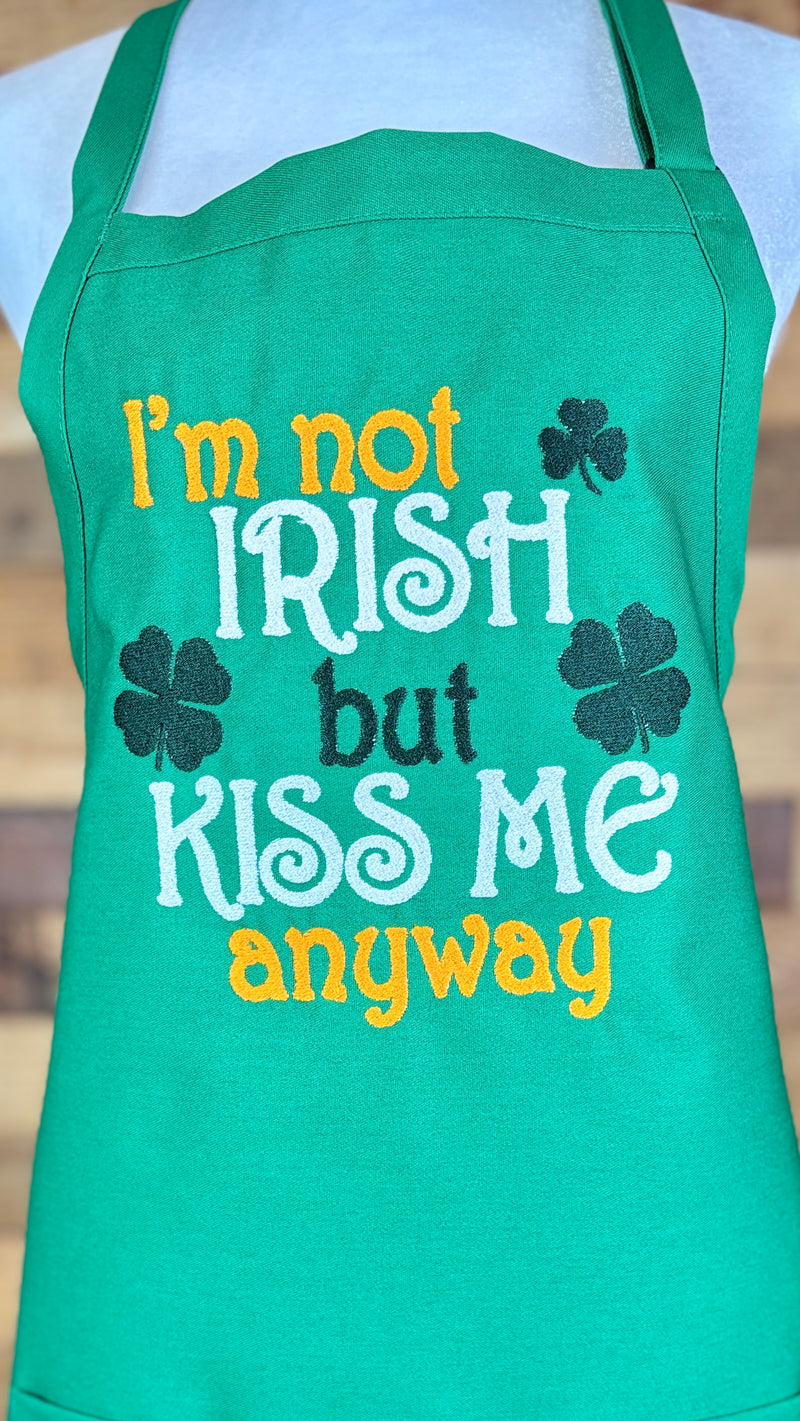 St Pattys Day Apron Kiss me I'm Irish kitchen cooking apron