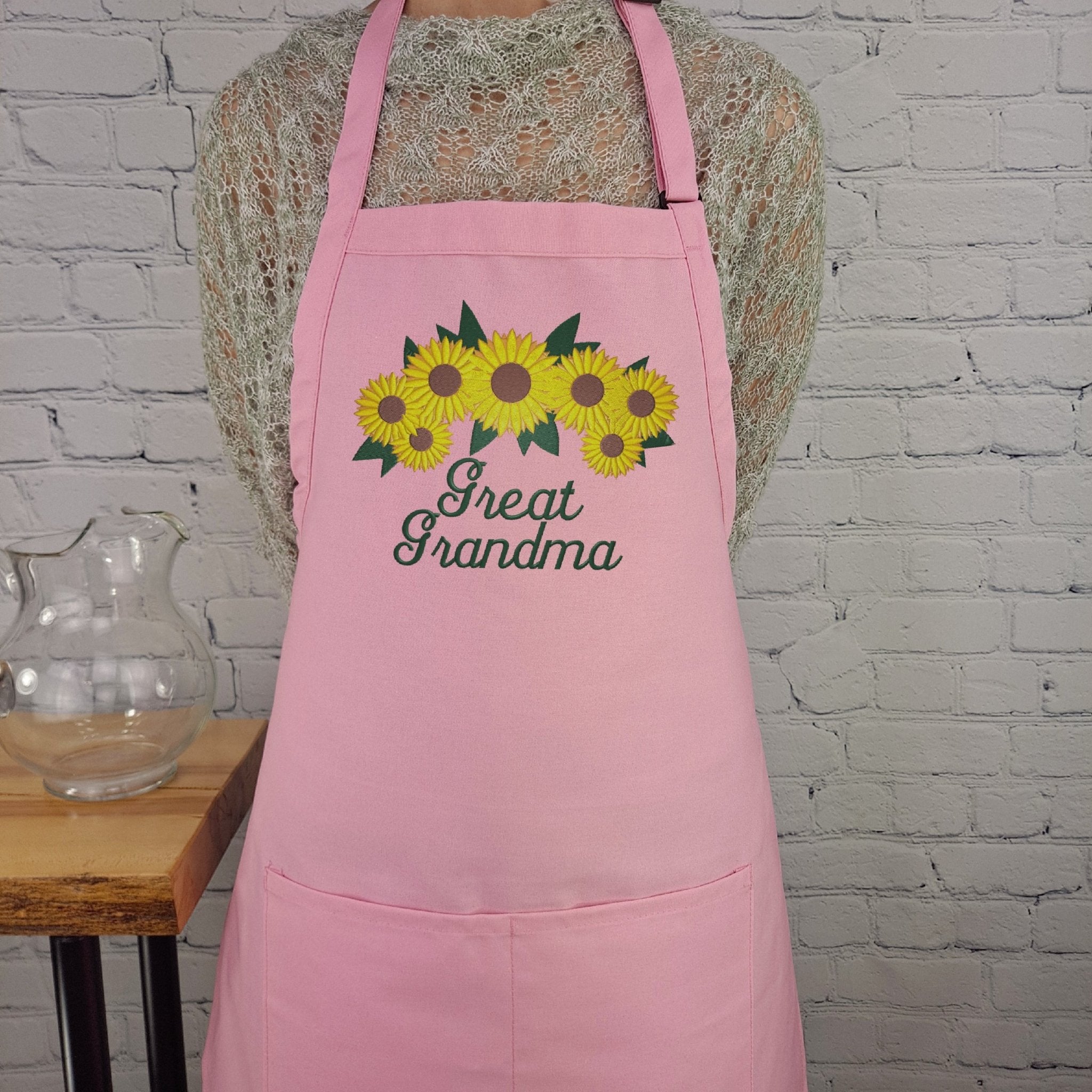 {{product_title}} – {{color}} embroidered kitchen apron