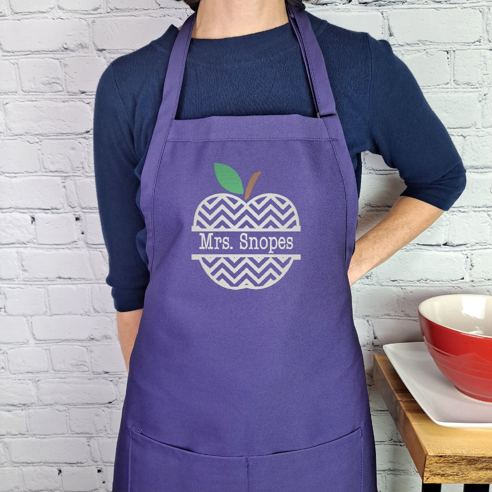 {{product_title}} – {{color}} embroidered kitchen apron