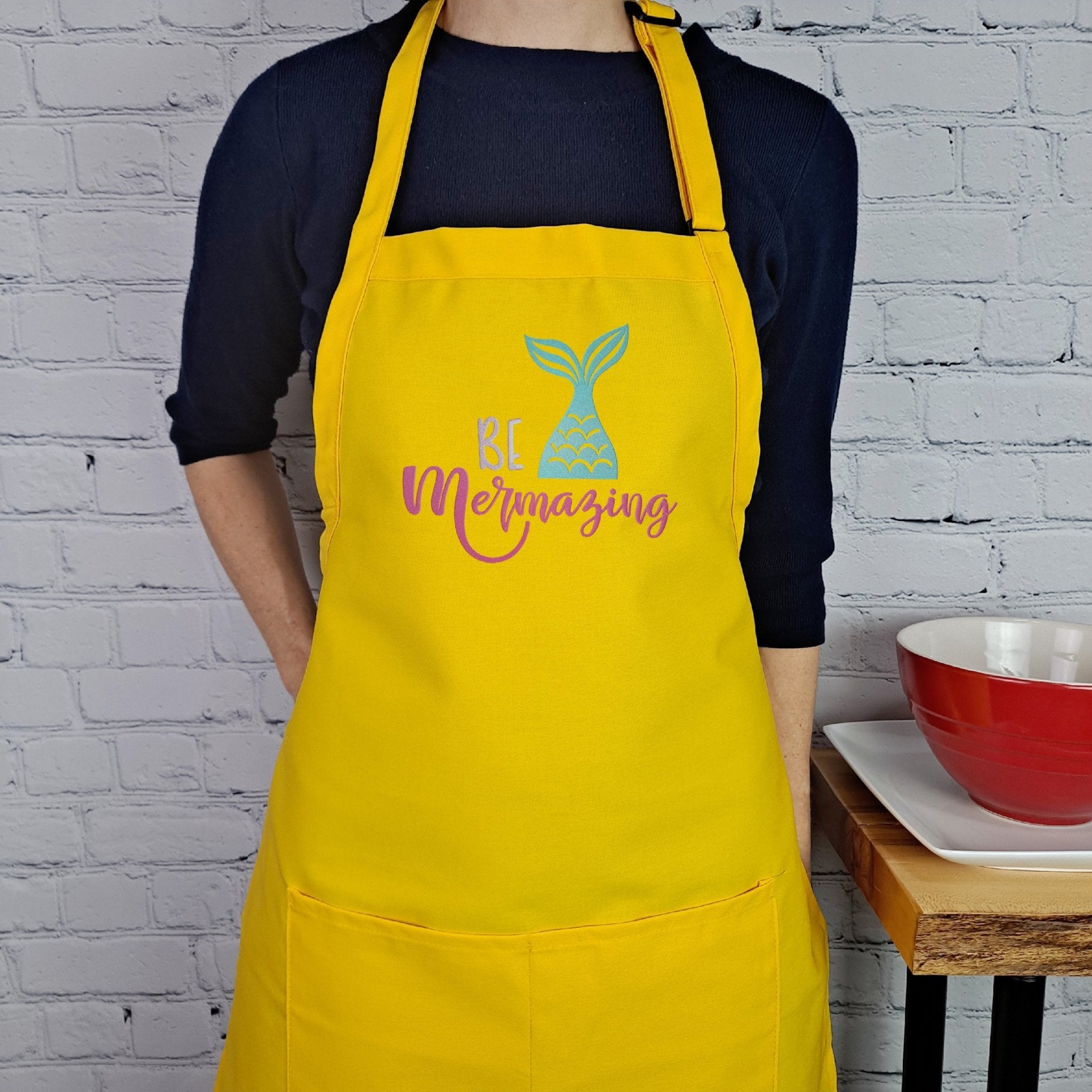 {{product_title}} – {{color}} embroidered kitchen apron