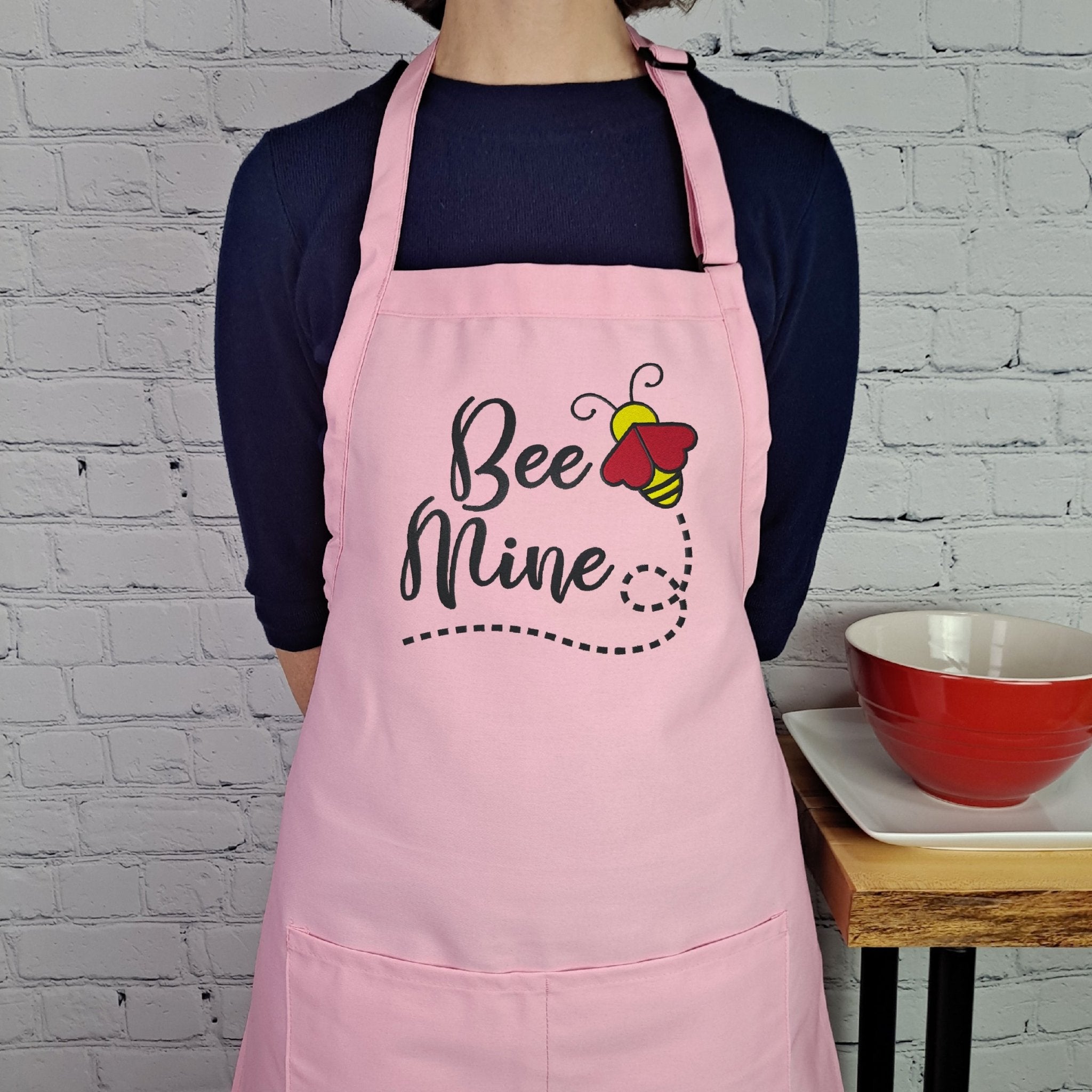{{product_title}} – {{color}} embroidered kitchen apron