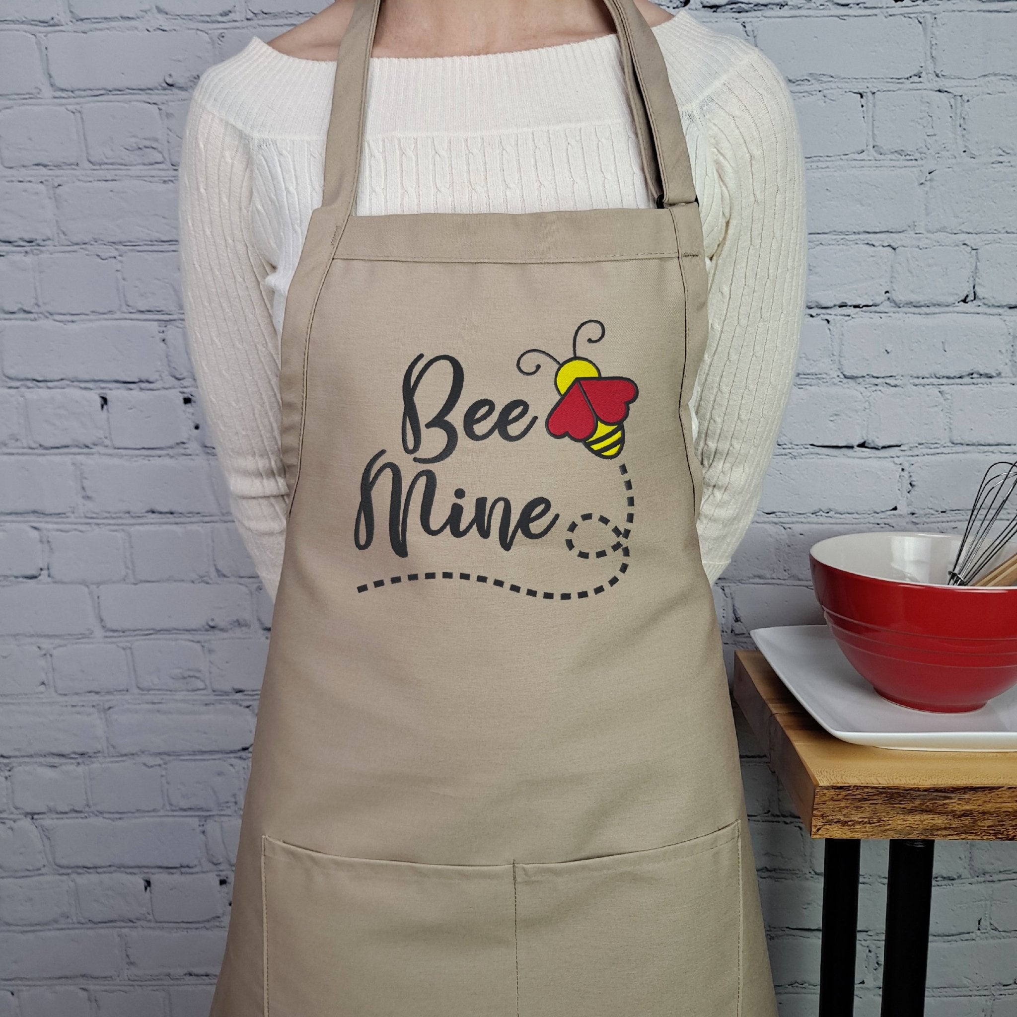 {{product_title}} – {{color}} embroidered kitchen apron