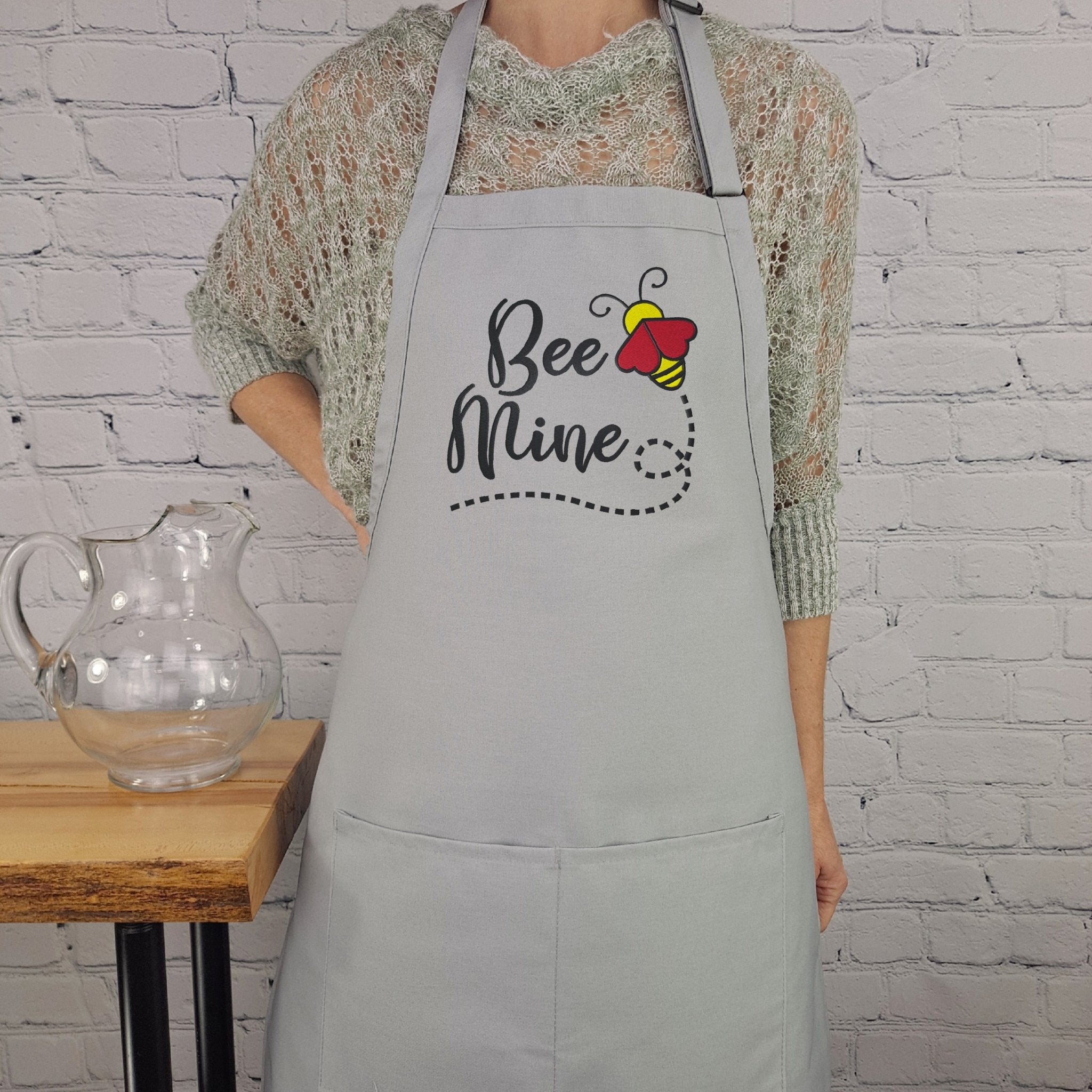 {{product_title}} – {{color}} embroidered kitchen apron