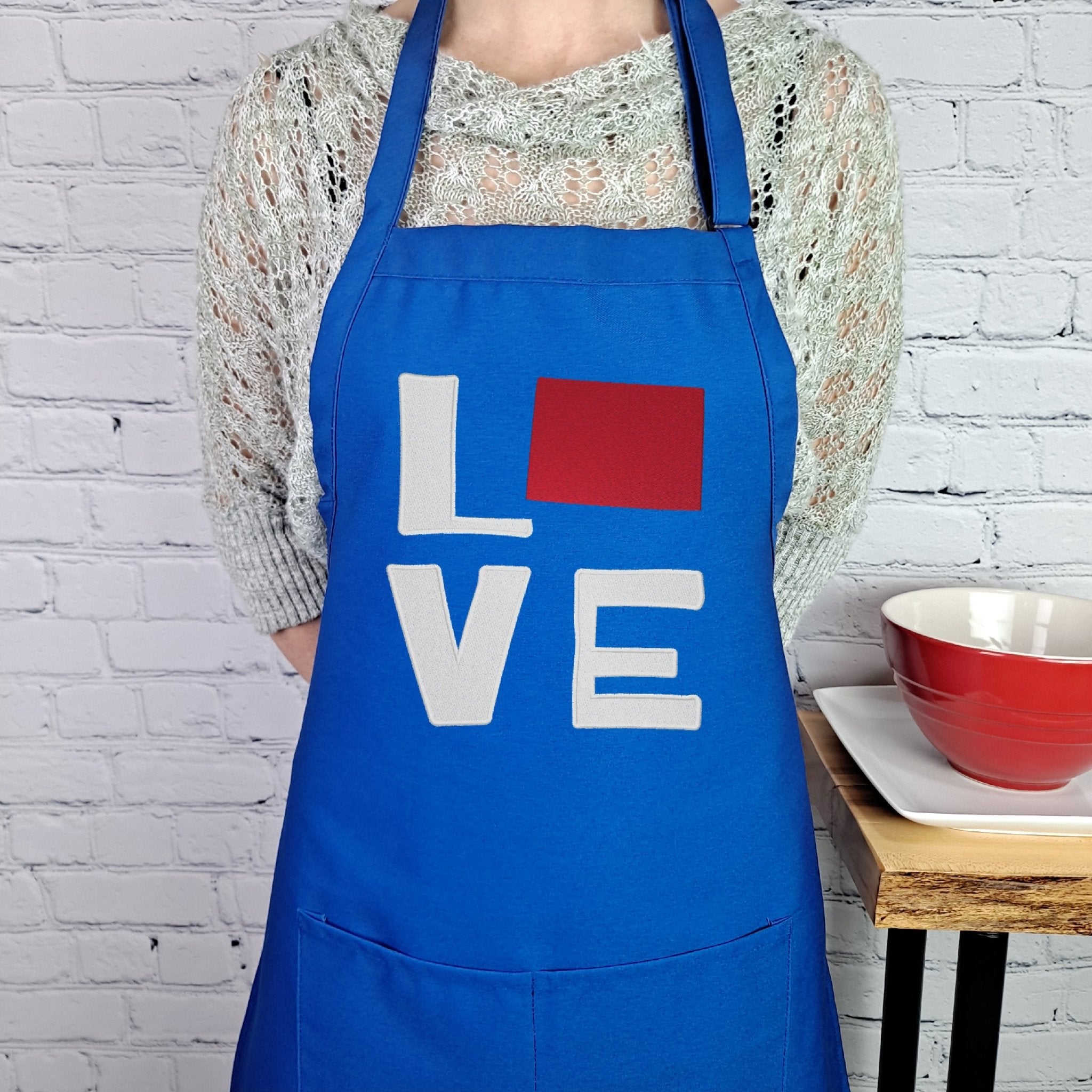 {{product_title}} – {{color}} embroidered kitchen apron
