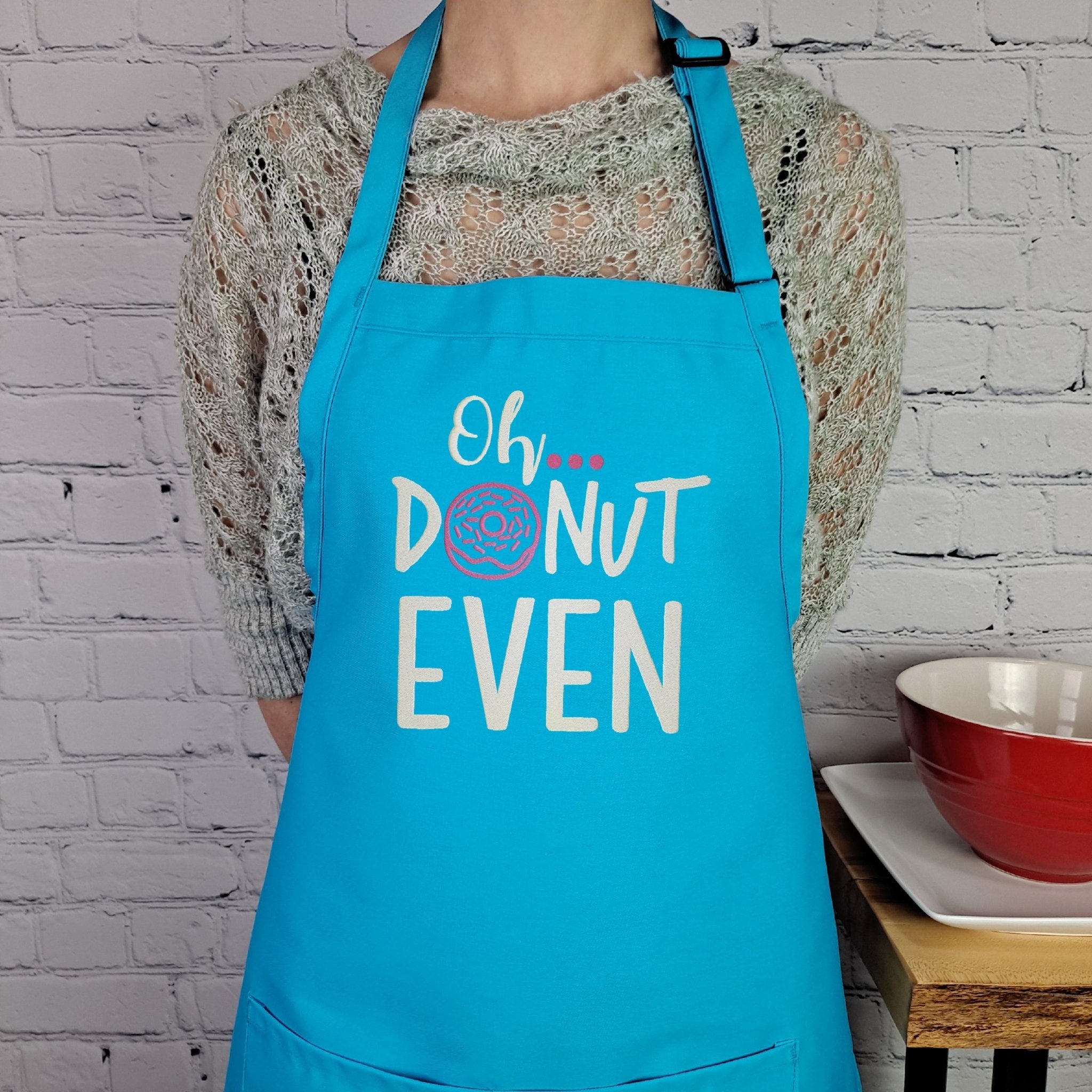 {{product_title}} – {{color}} embroidered kitchen apron