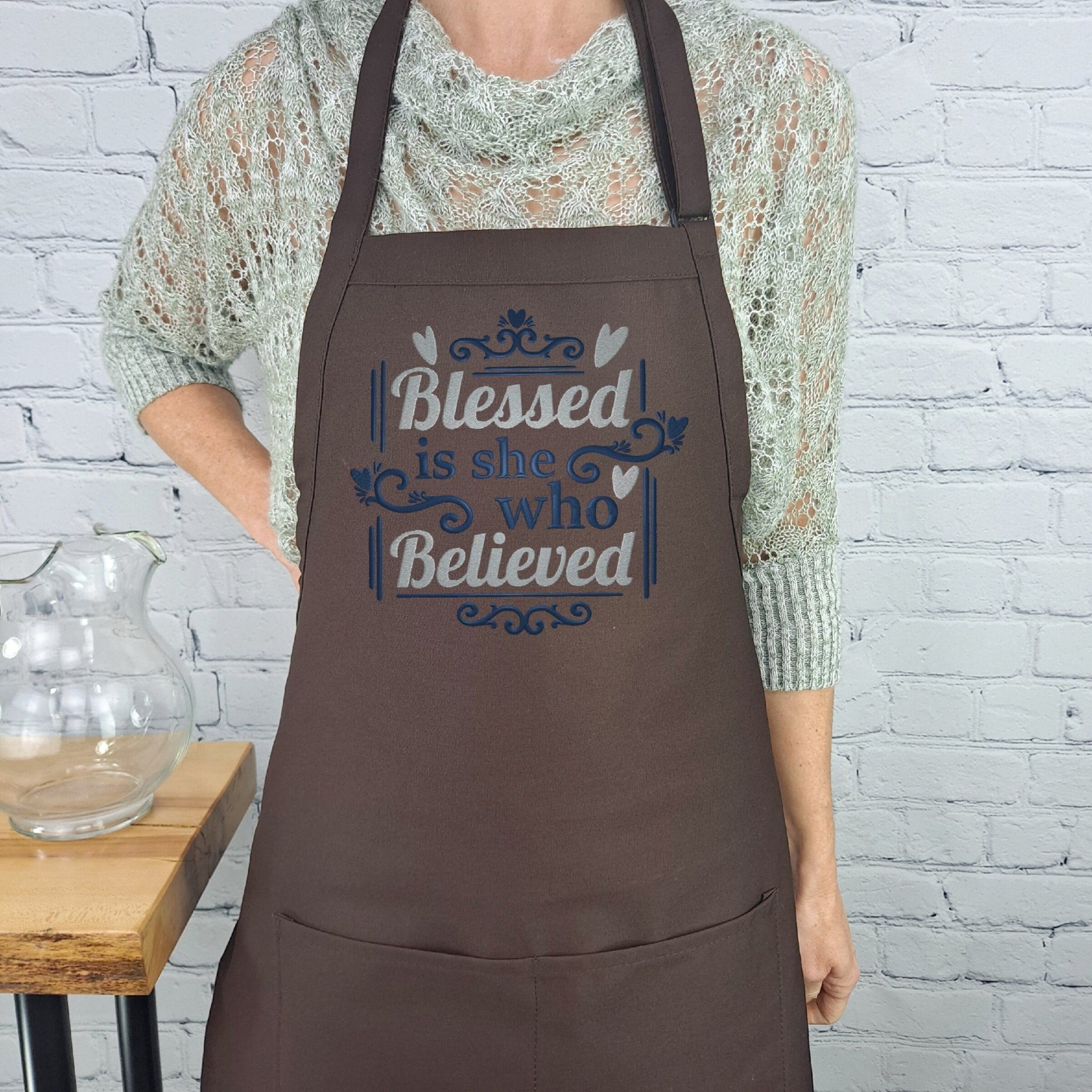 {{product_title}} – {{color}} embroidered kitchen apron