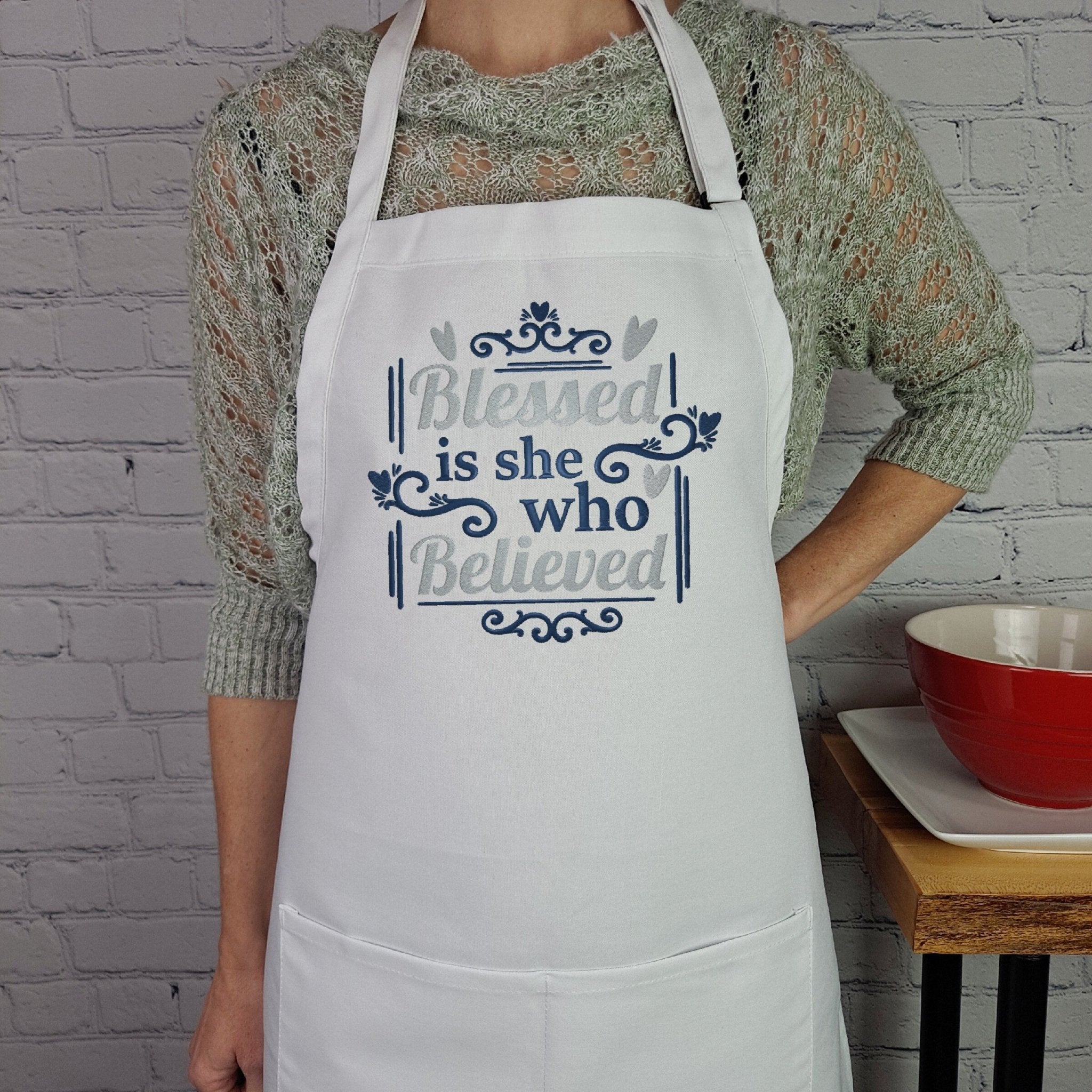 {{product_title}} – {{color}} embroidered kitchen apron