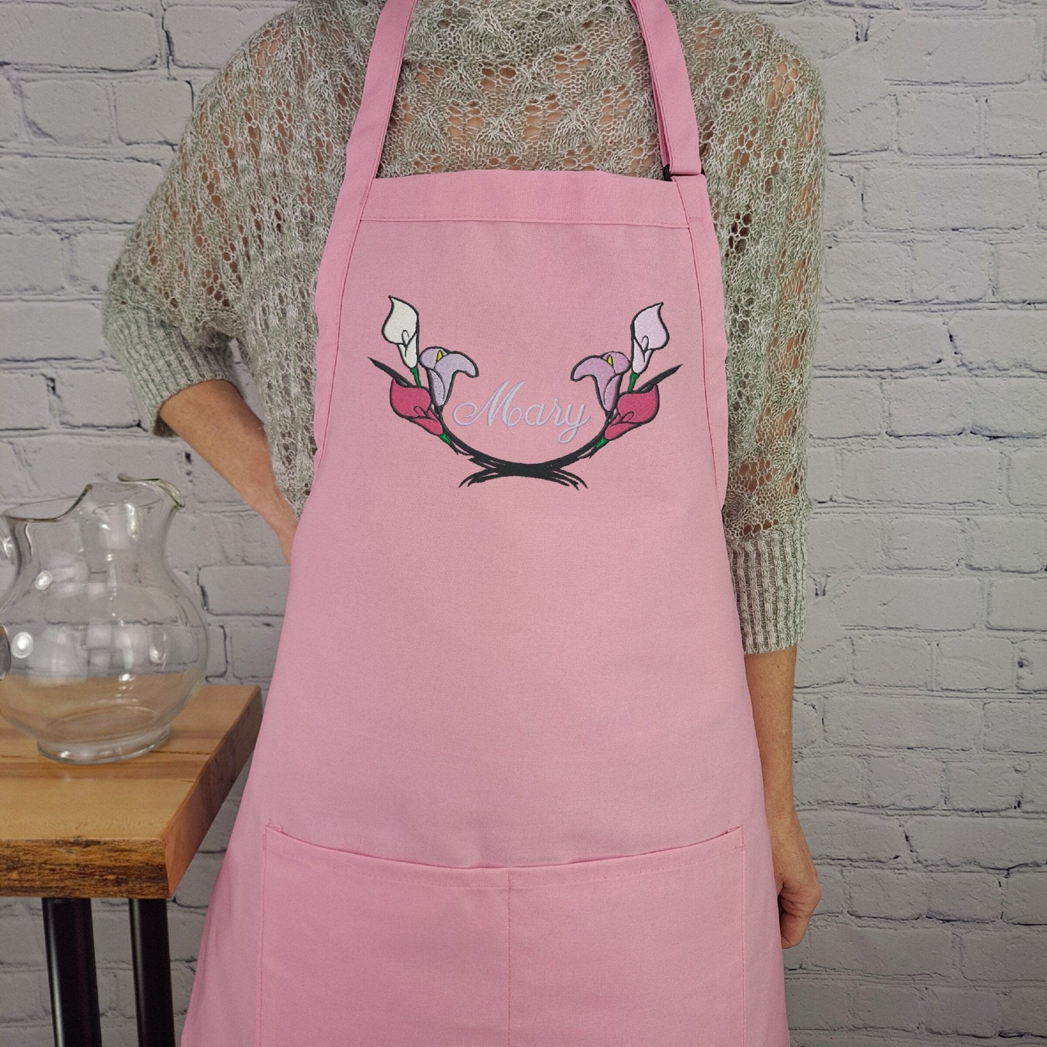 {{product_title}} – {{color}} embroidered kitchen apron