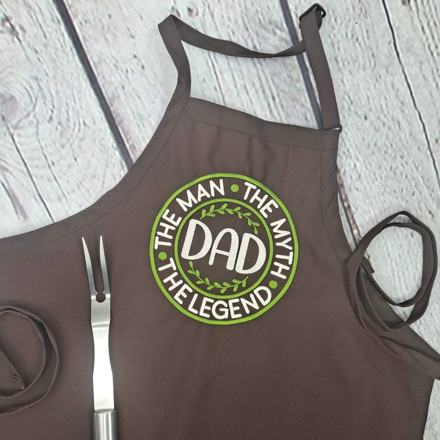 {{product_title}} – {{color}} embroidered kitchen apron