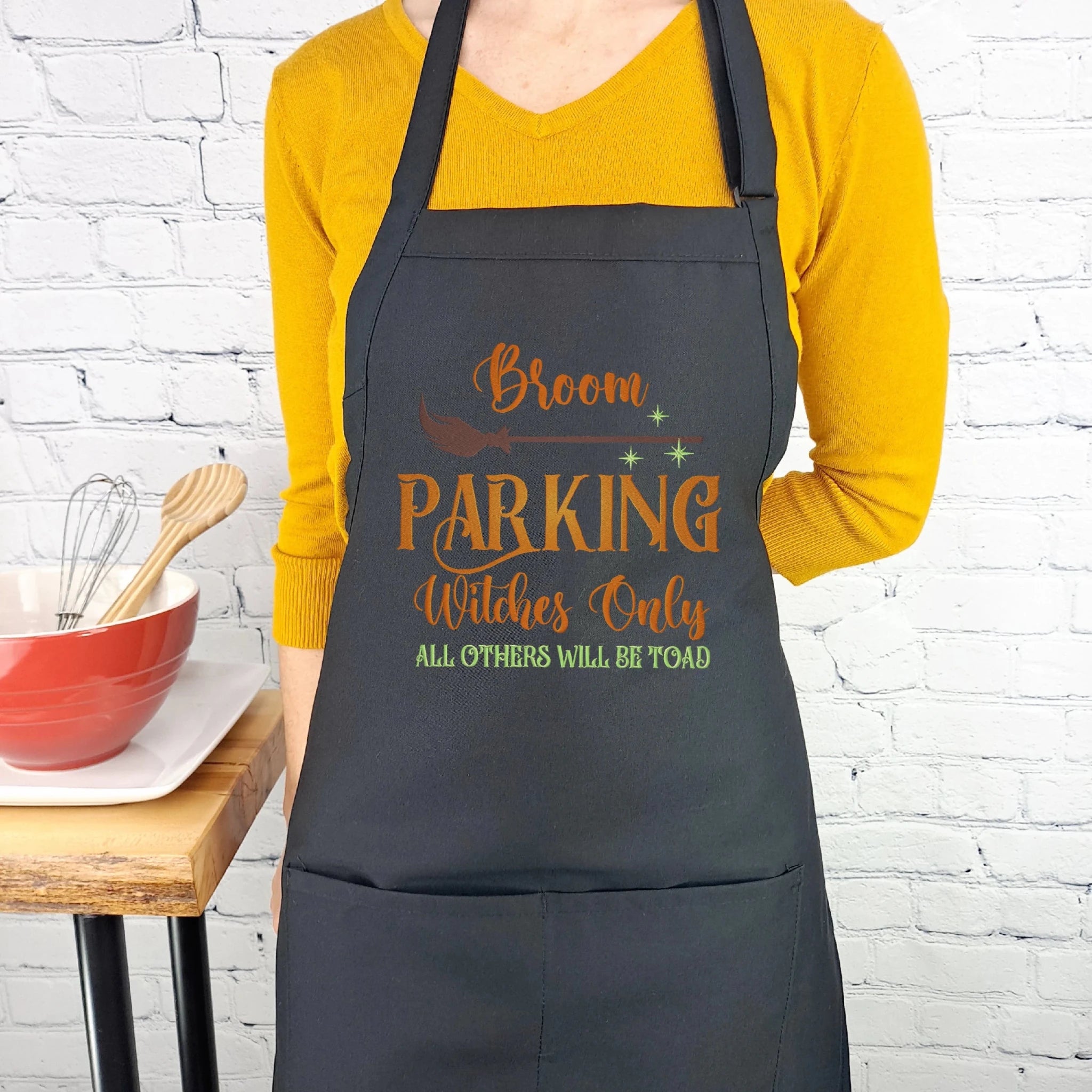 {{product_title}} – {{color}} embroidered kitchen apron