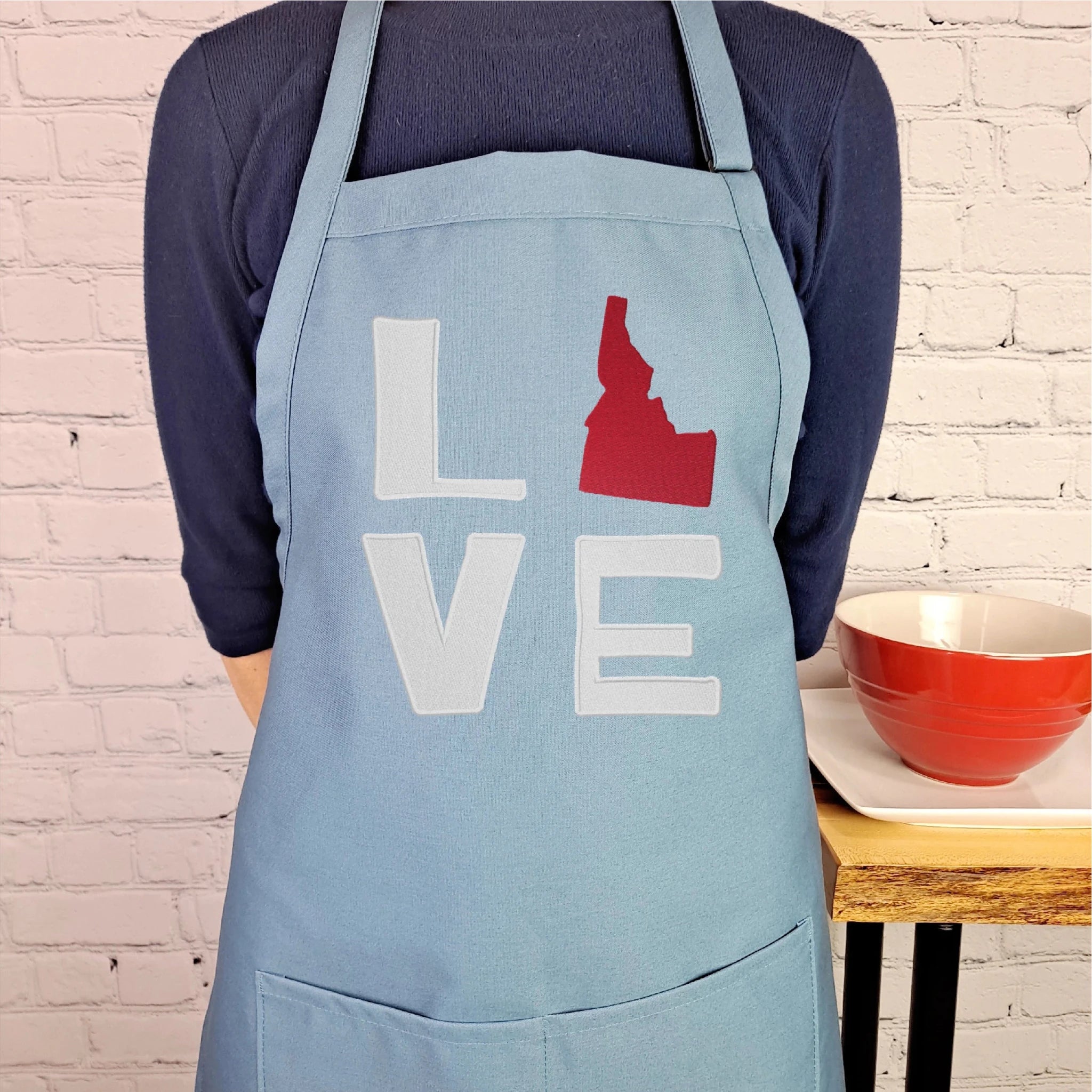 {{product_title}} – {{color}} embroidered kitchen apron