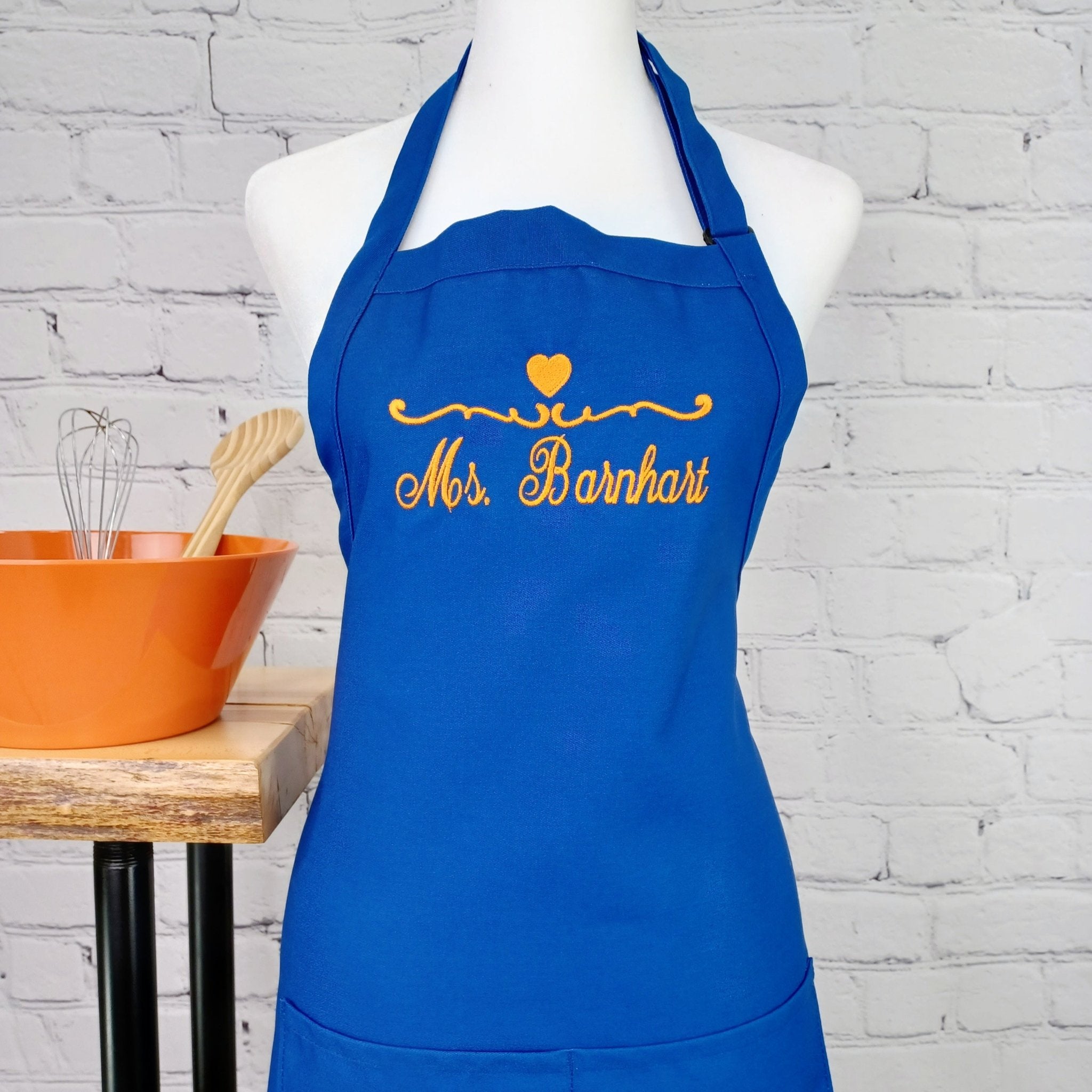 {{product_title}} – {{color}} embroidered kitchen apron