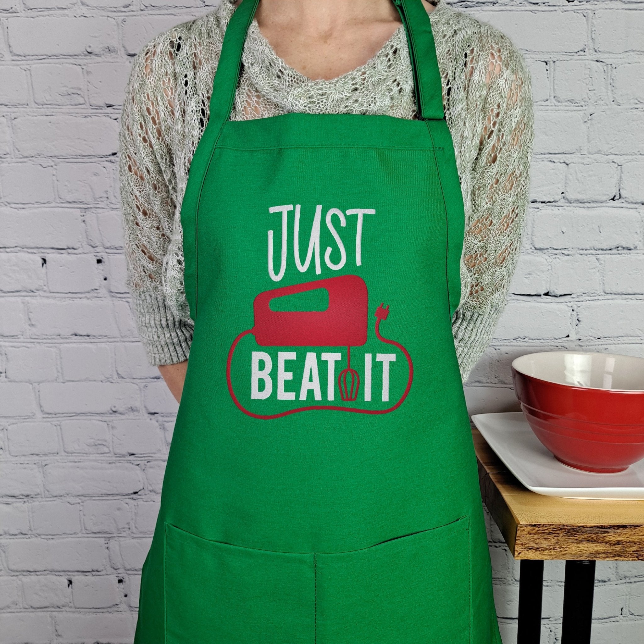 {{product_title}} – {{color}} embroidered kitchen apron