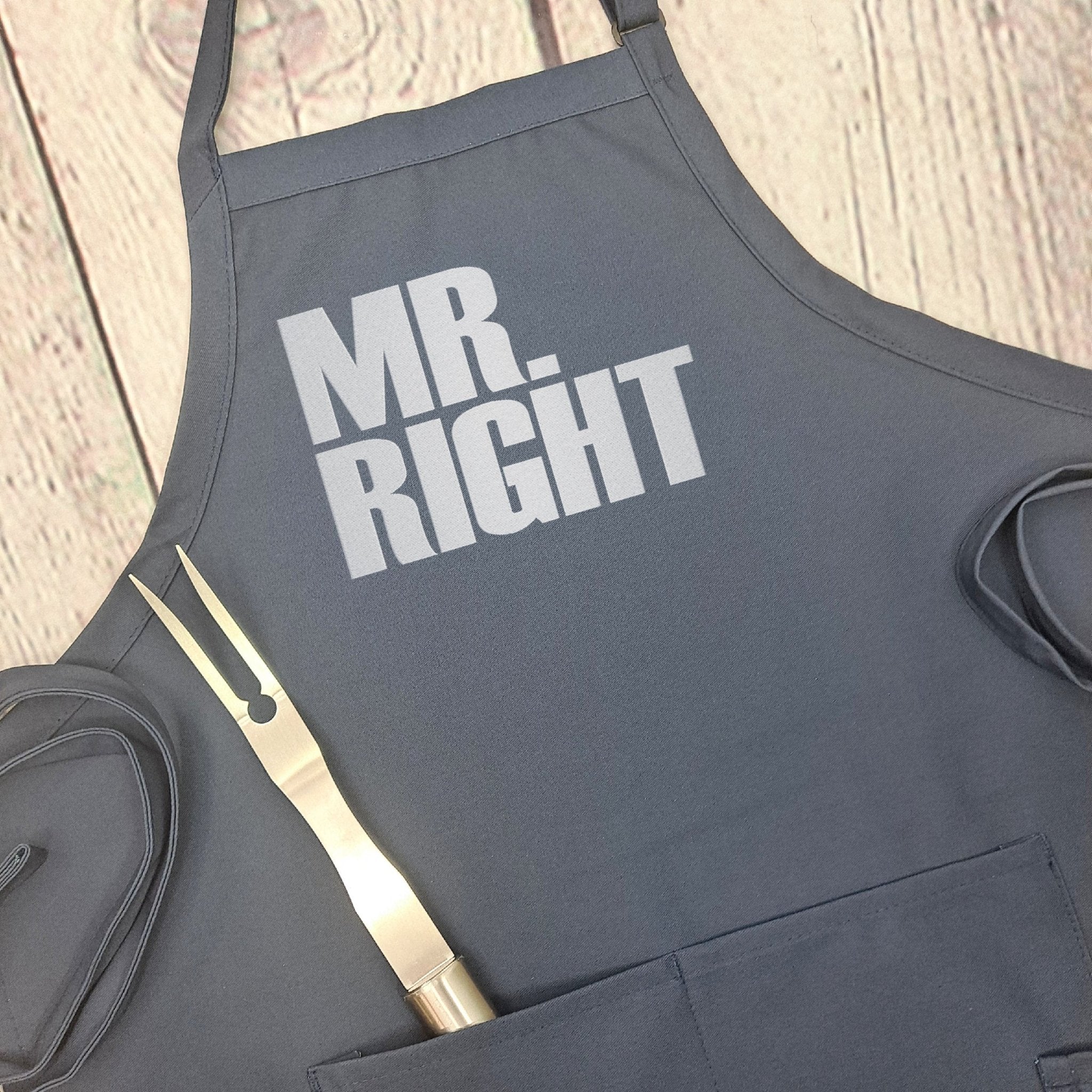 {{product_title}} – {{color}} embroidered kitchen apron