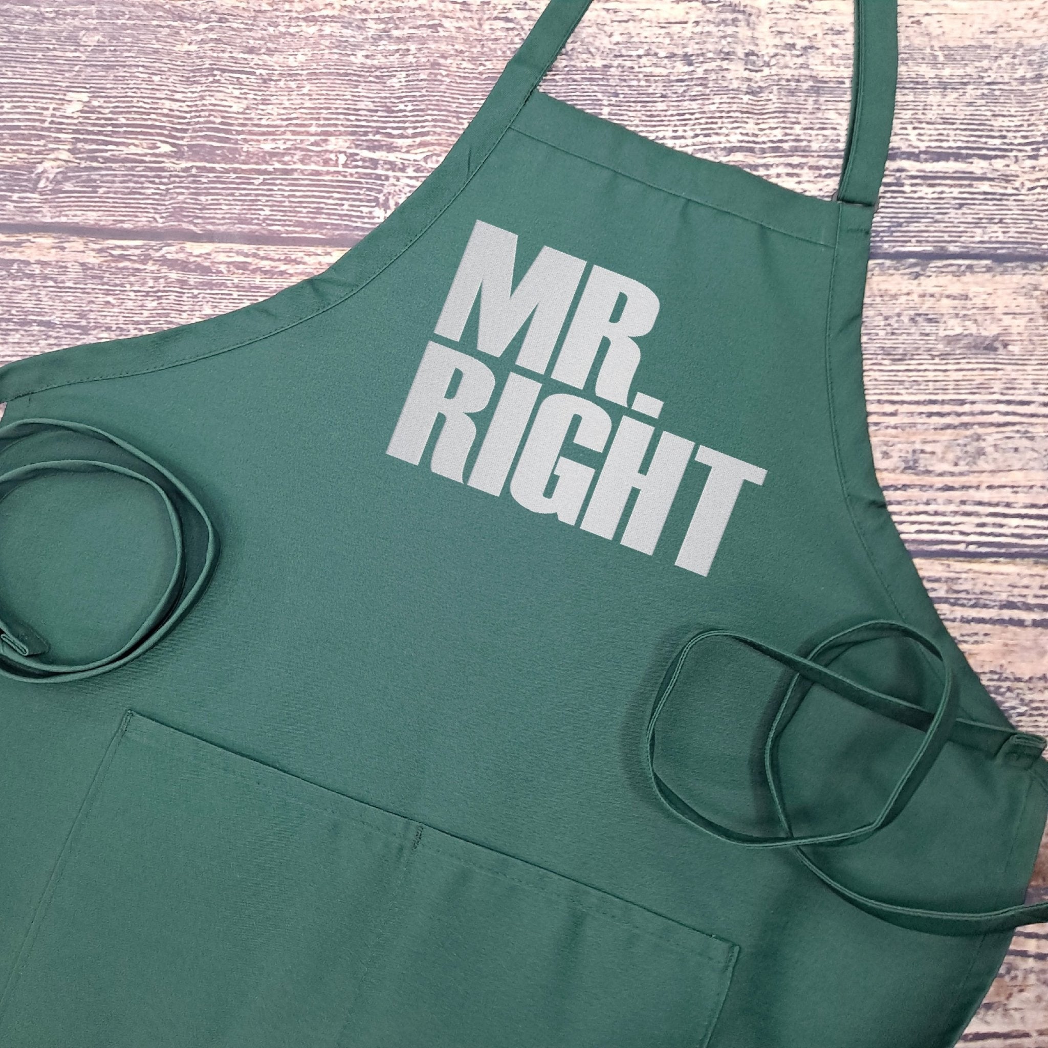 {{product_title}} – {{color}} embroidered kitchen apron