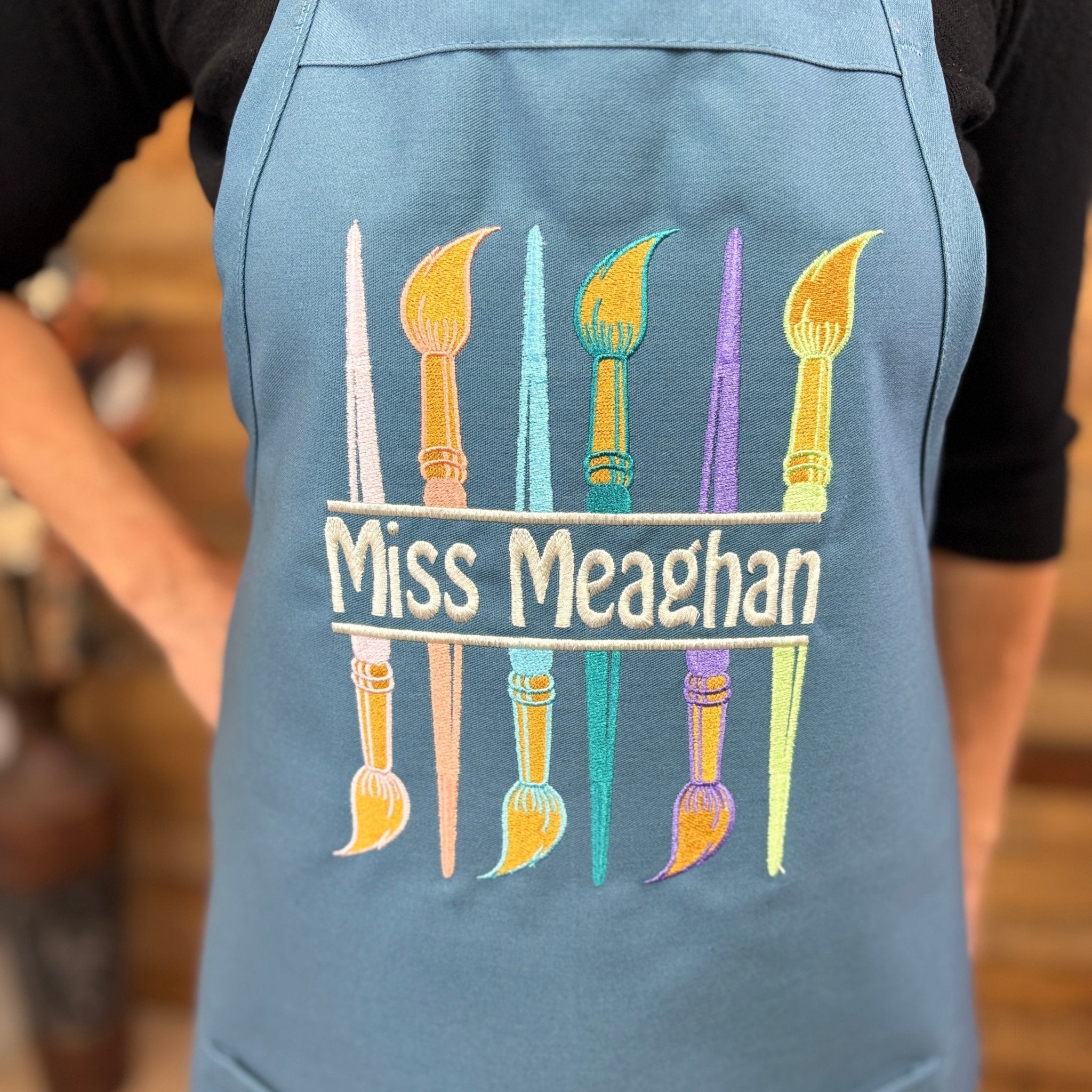 {{product_title}} – {{color}} embroidered kitchen apron