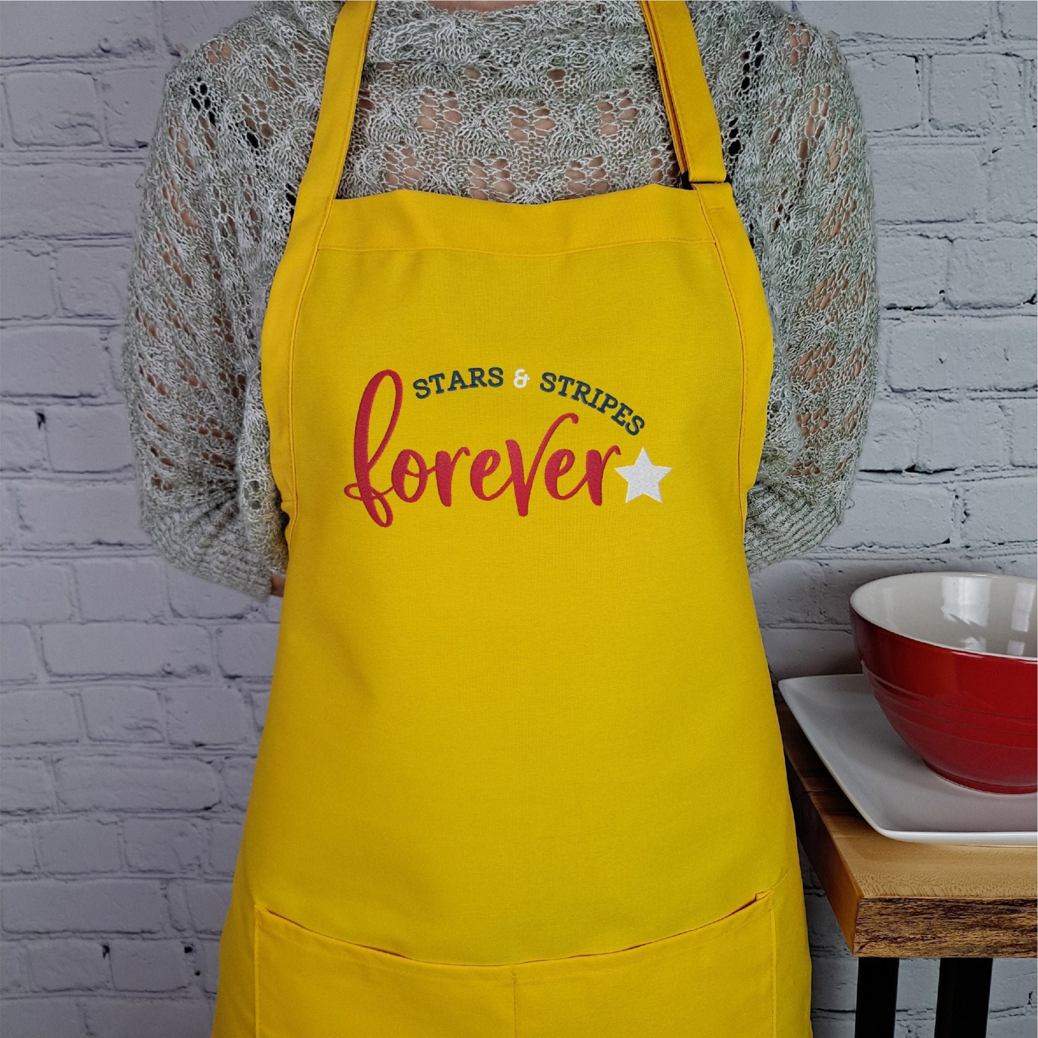 {{product_title}} – {{color}} embroidered kitchen apron