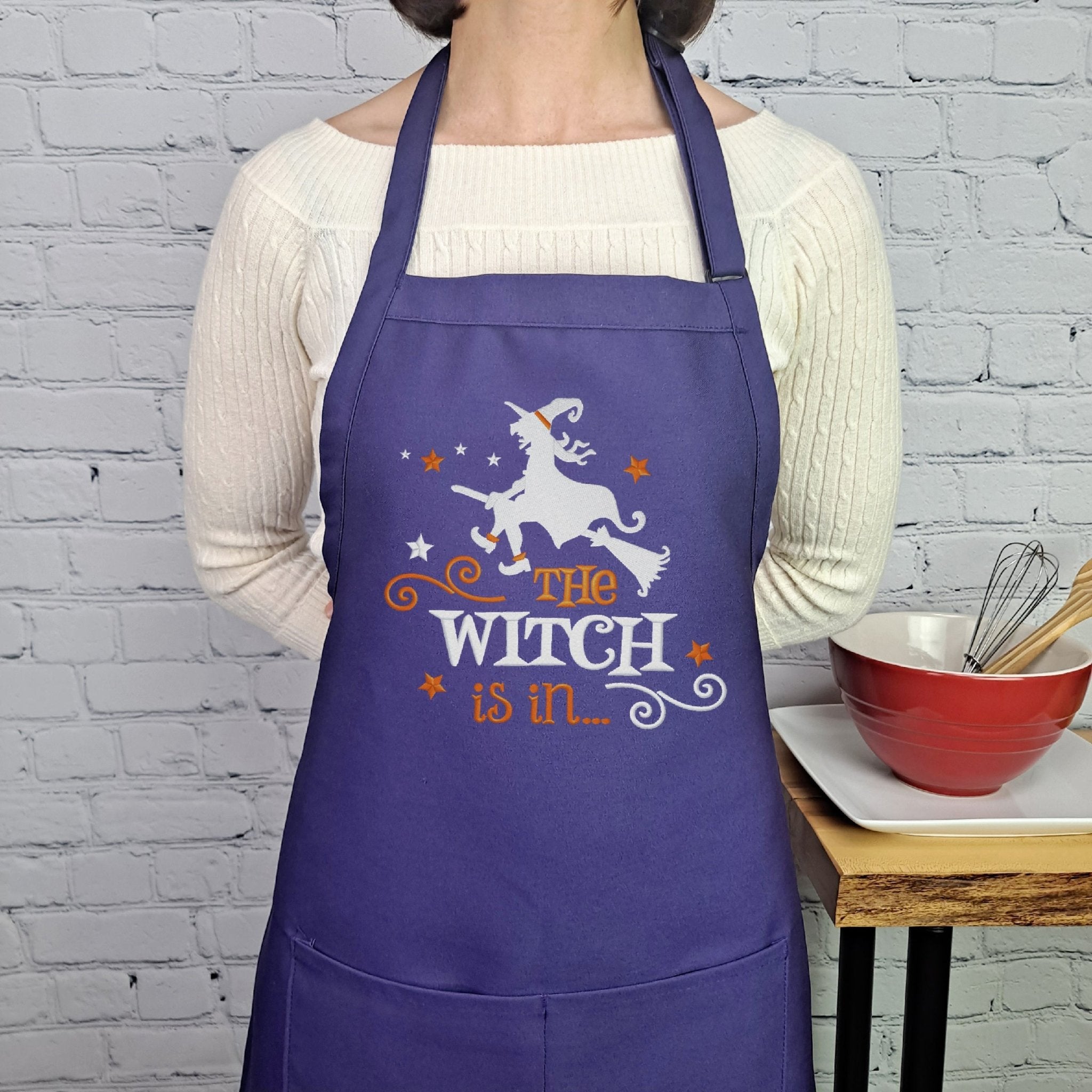 {{product_title}} – {{color}} embroidered kitchen apron