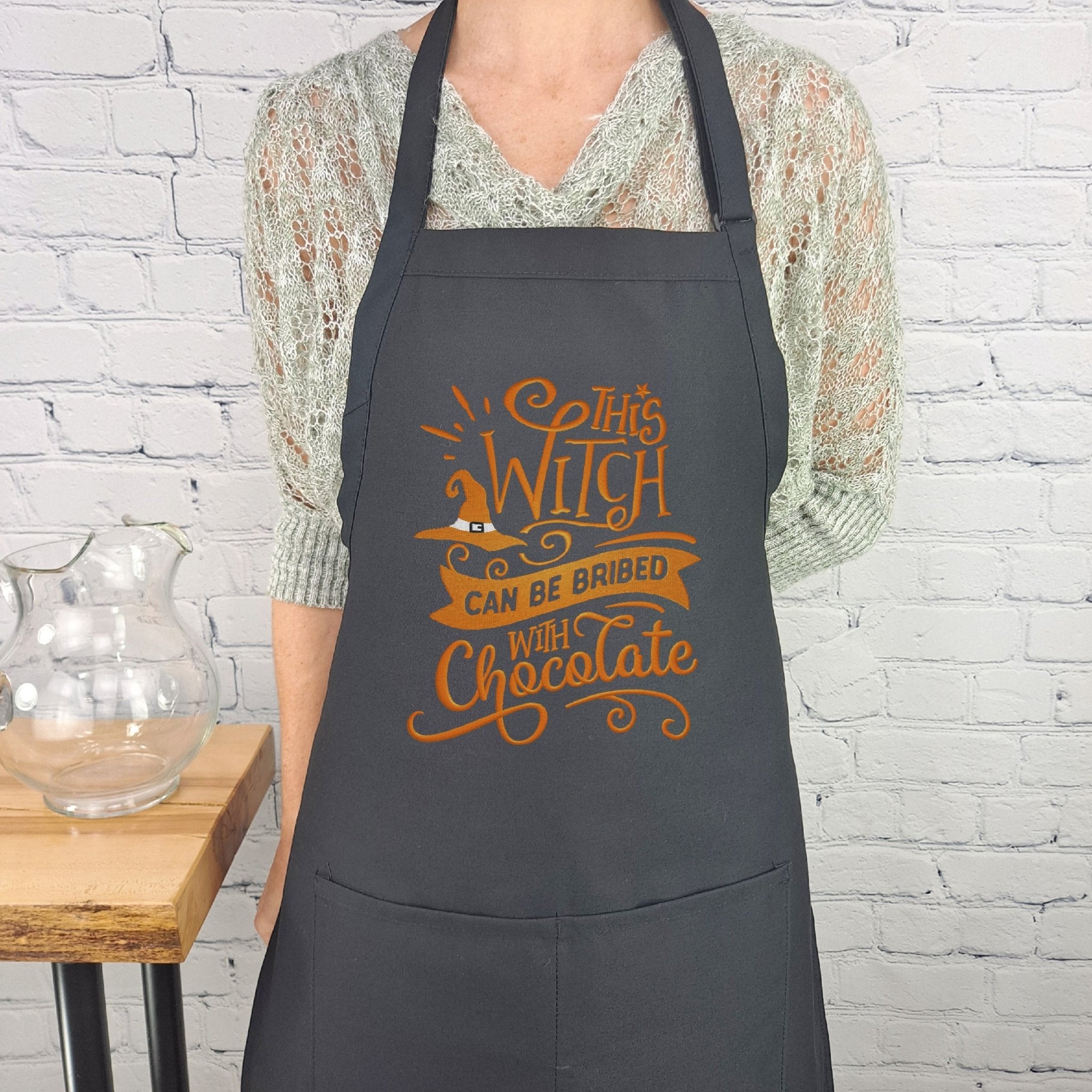 {{product_title}} – {{color}} embroidered kitchen apron
