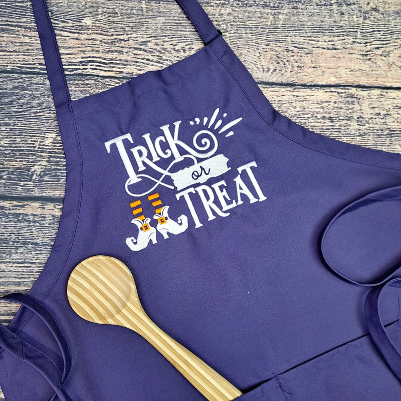 Halloween Apron Trick or Treat Halloween holiday kitchen apron pockets with adjustable neck embroidered pumpkin party favor