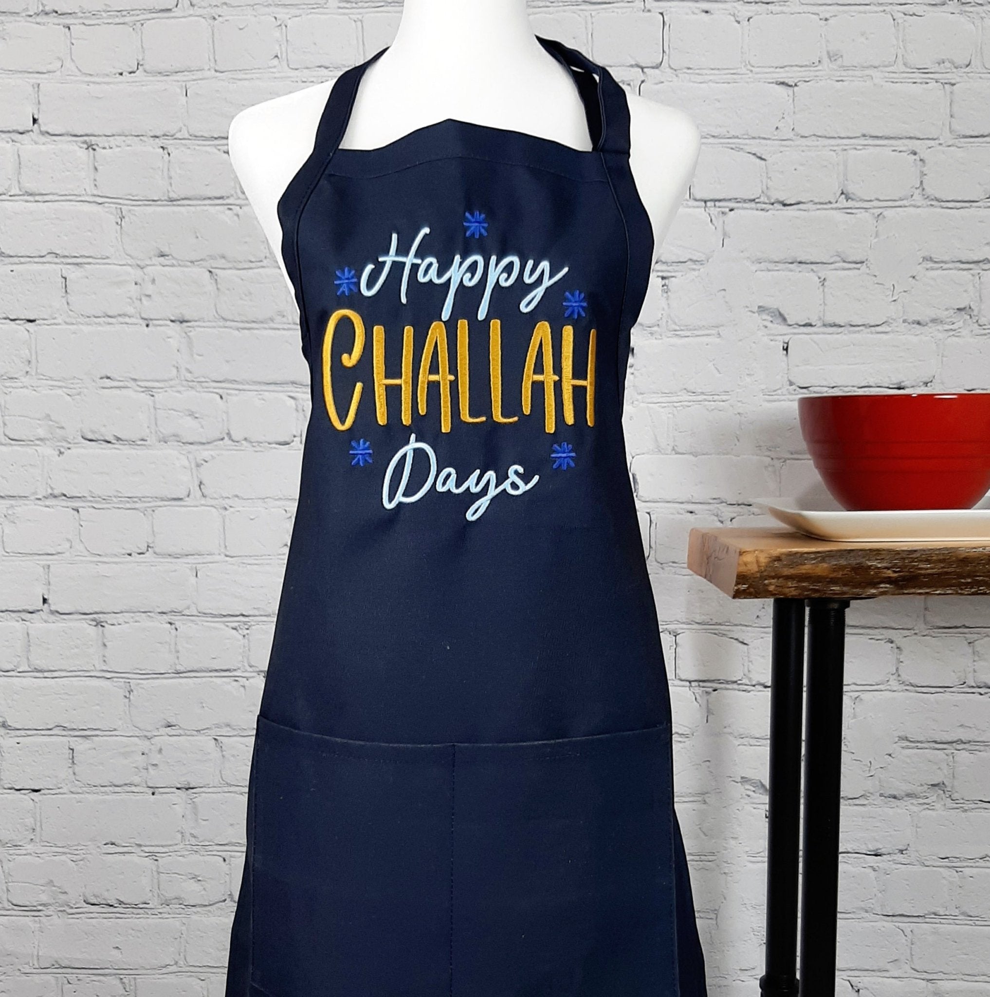 {{product_title}} – {{color}} embroidered kitchen apron