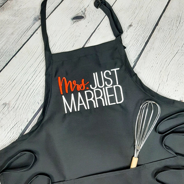 {{product_title}} – {{color}} embroidered kitchen apron