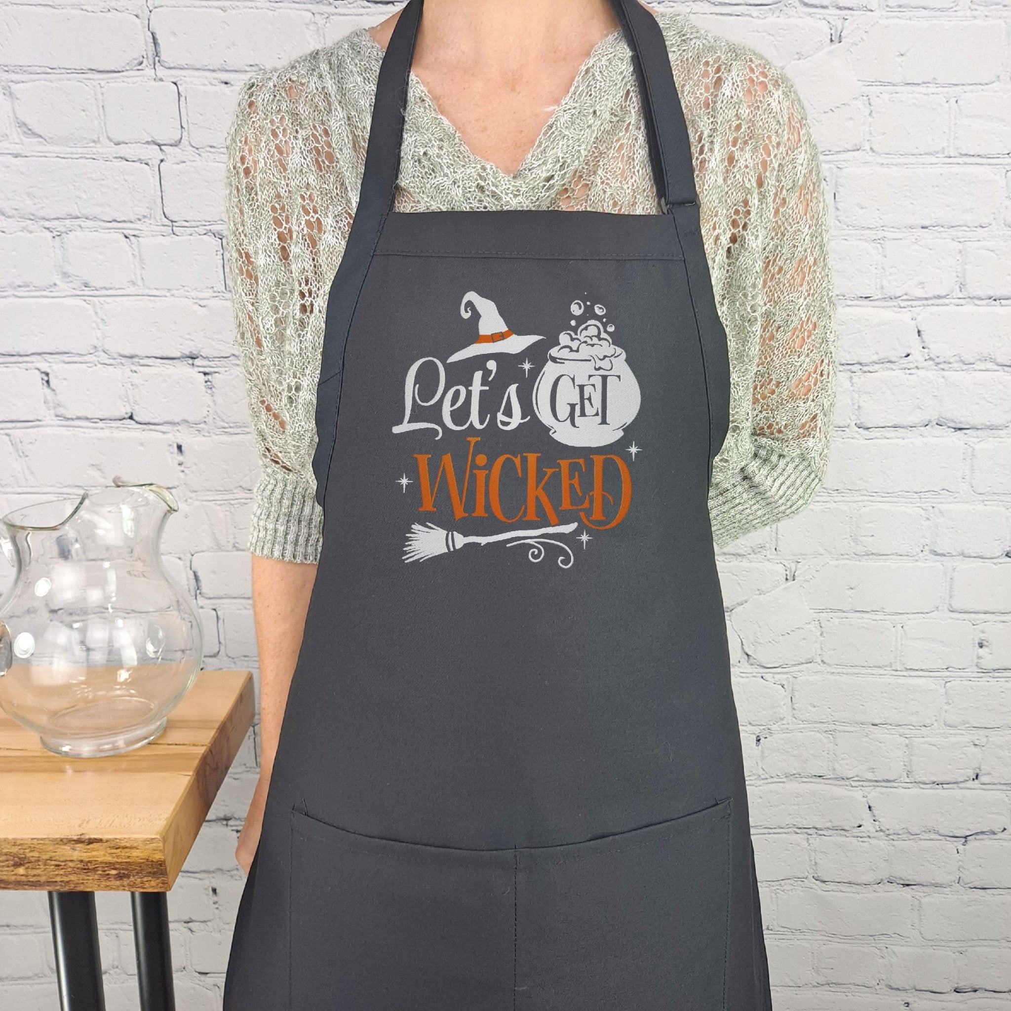 {{product_title}} – {{color}} embroidered kitchen apron