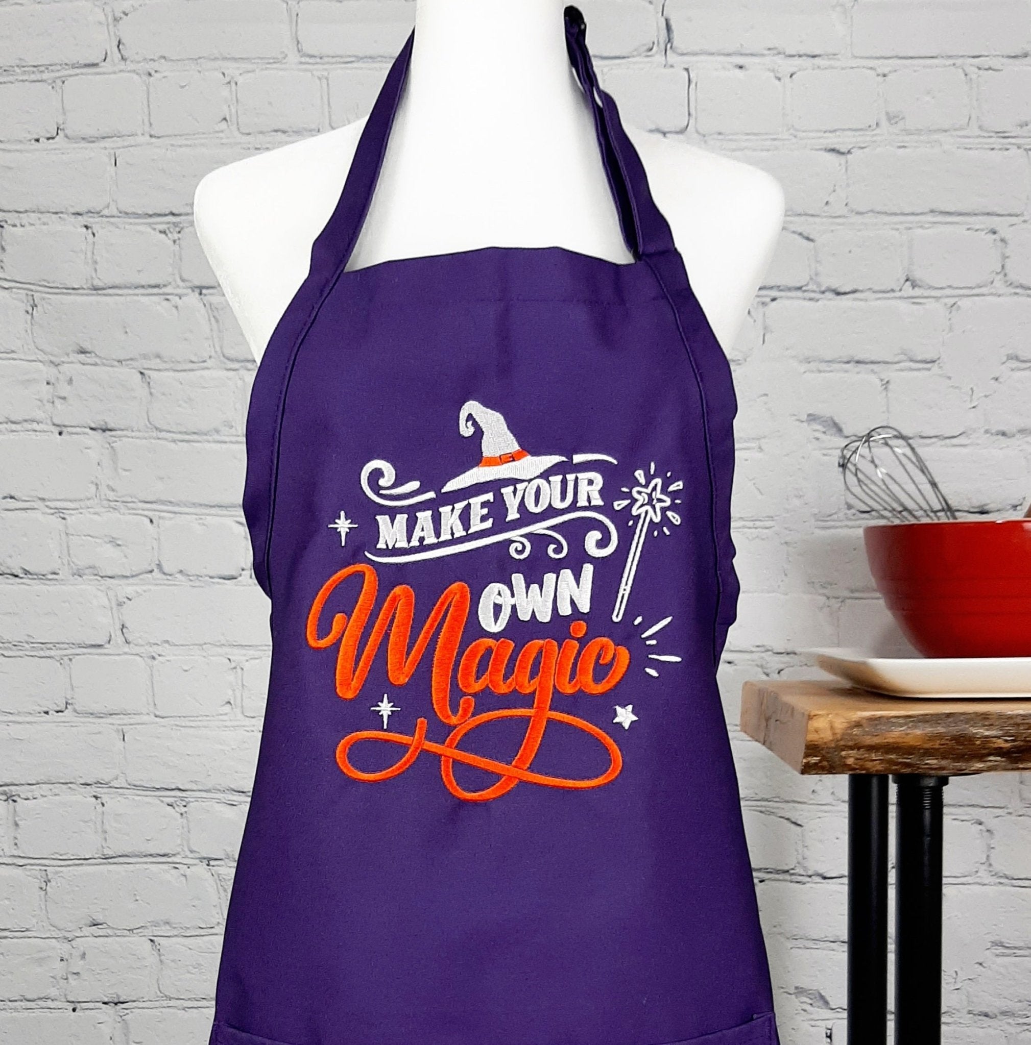 {{product_title}} – {{color}} embroidered kitchen apron