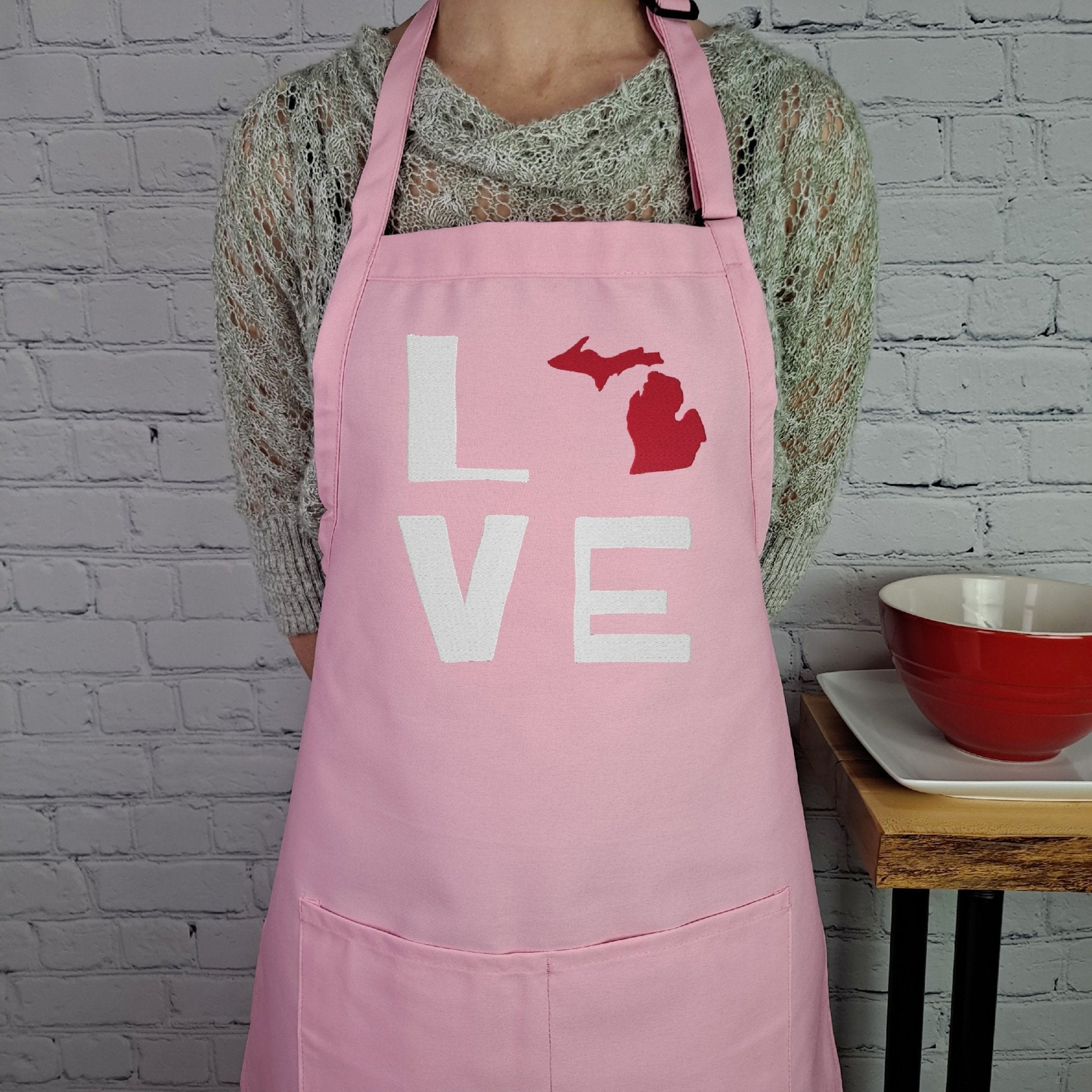 {{product_title}} – {{color}} embroidered kitchen apron